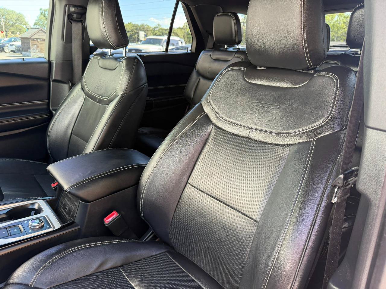 Used 2022 Ford Explorer ST w/ Equipment Group 401A AWD/4WD image 25