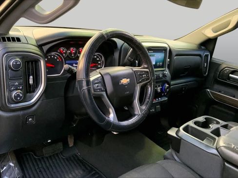 Used 2021 Chevrolet Silverado 1500 LT RWD image 16