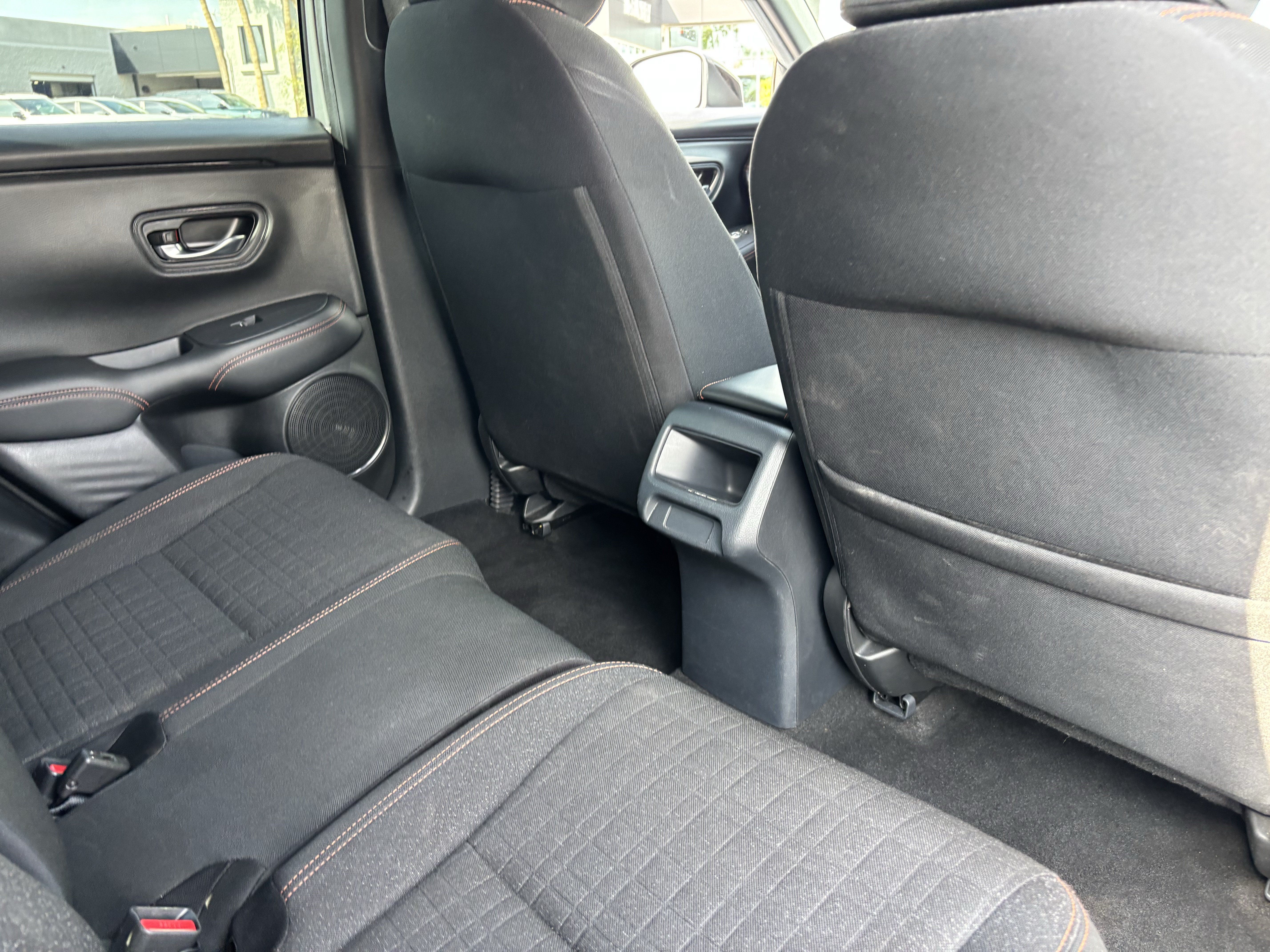 Used 2023 Honda HR-V Sport image 12