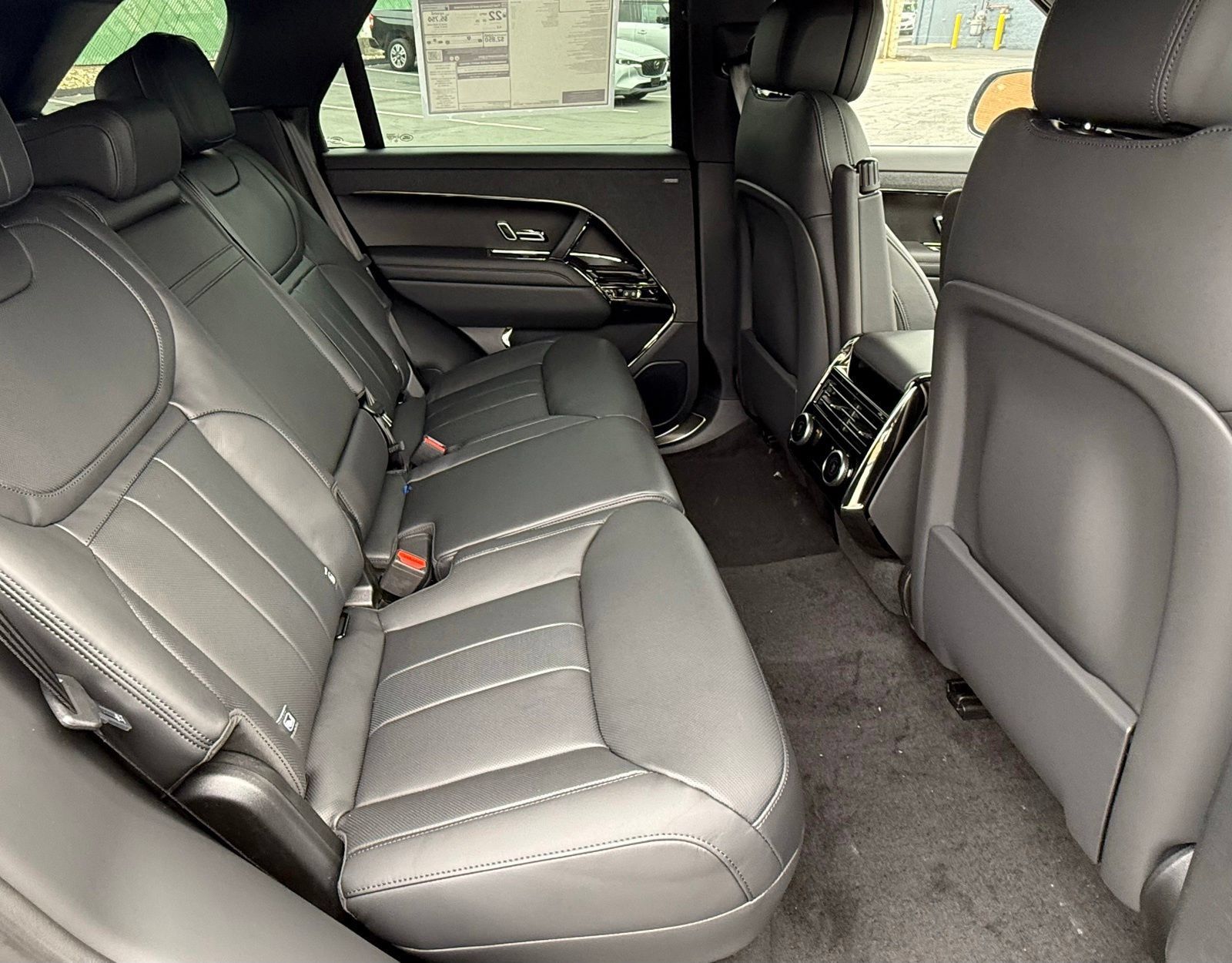 New 2026 Land Rover Range Rover Sport Dynamic SE AWD/4WD image 17