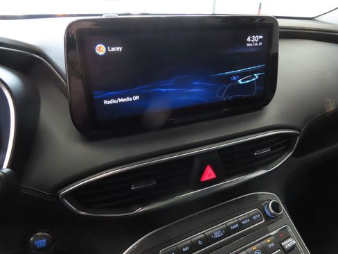 Used 2022 Hyundai Santa Fe Limited image 19