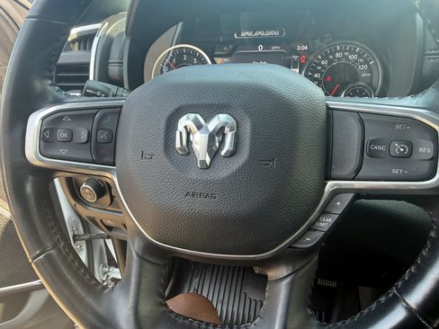 Used 2023 RAM 1500 Laramie AWD/4WD image 21