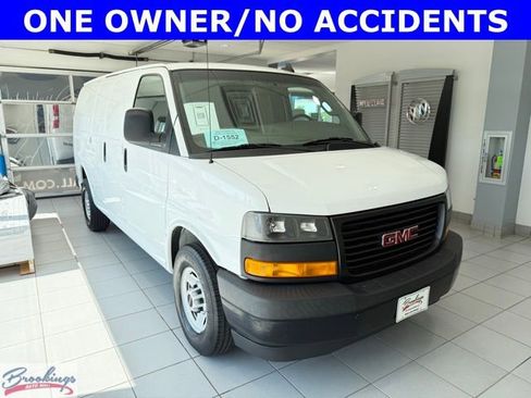 Used 2020 GMC Savana 2500 image 1