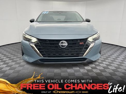 Used 2025 Nissan Sentra SR image 8