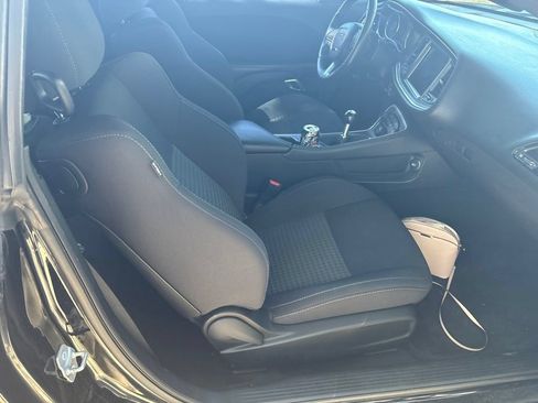 Used 2019 Dodge Challenger R/T RWD image 9