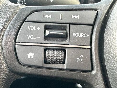 Used 2024 Honda HR-V LX image 9