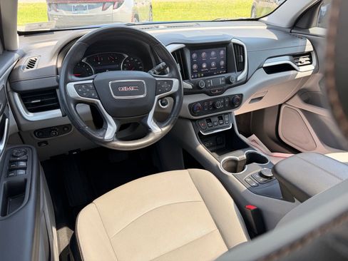 Used 2021 GMC Terrain SLT image 10