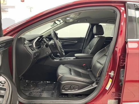 Used 2017 Chevrolet Impala Premier w/ Enhanced Convenience Package FWD image 11
