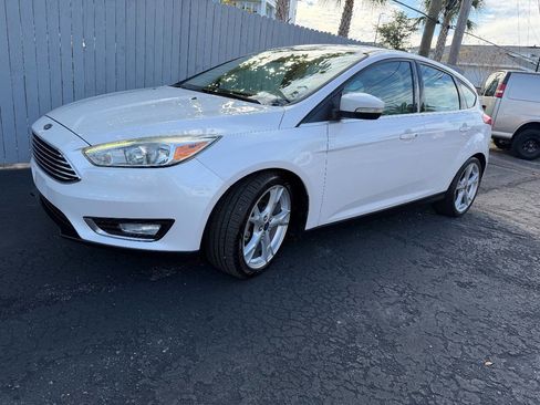 Used 2015 Ford Focus Titanium w/ Titanium Technology Package image 13