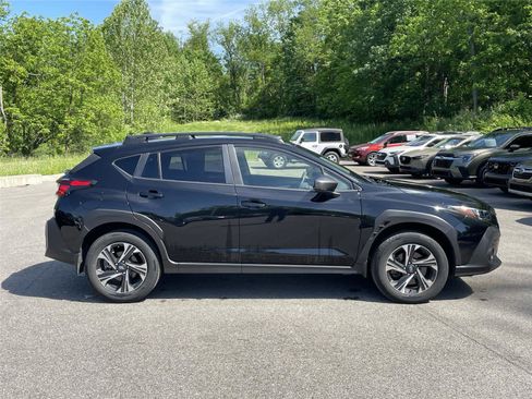 Used 2024 Subaru Crosstrek 2.0i Premium w/ Crosstrek Mirror Package AWD/4WD image 3