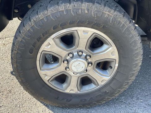 Used 2017 RAM 2500 Laramie w/ Sport Appearance Group AWD/4WD image 7