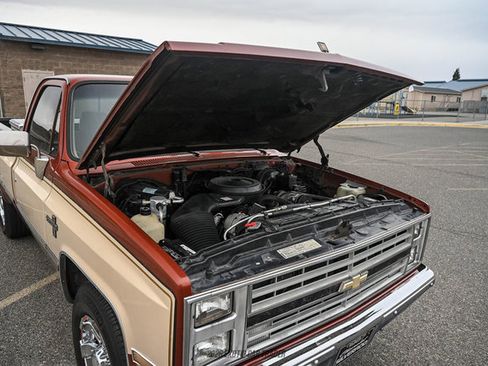 Used 1987 Chevrolet C/K Truck 2500 RWD image 21