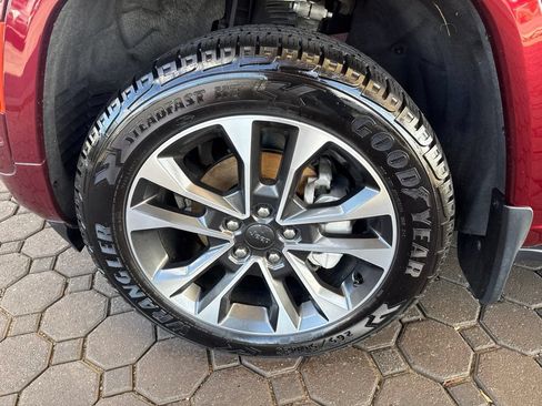Used 2021 Jeep Grand Cherokee High Altitude AWD/4WD image 11