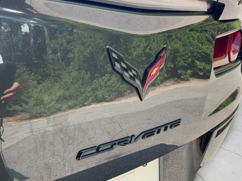 Used 2017 Chevrolet Corvette Grand Sport w/ Carbon Flash Badge Package RWD image 29
