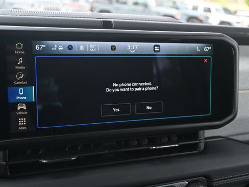 Used 2025 Jeep Wrangler Sahara w/ Safety Group image 33