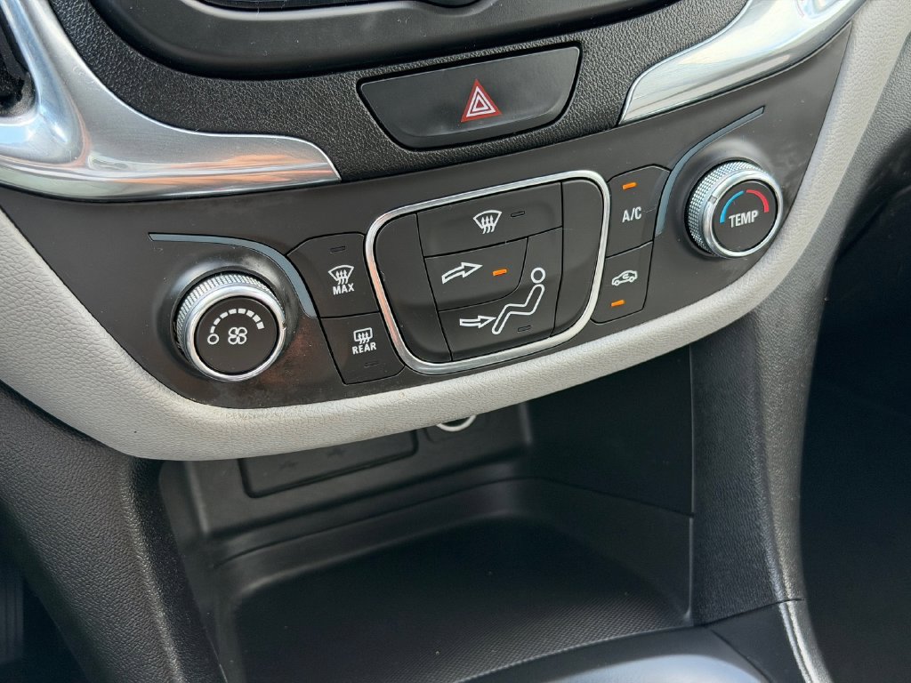 Used 2019 Chevrolet Equinox LT FWD image 24