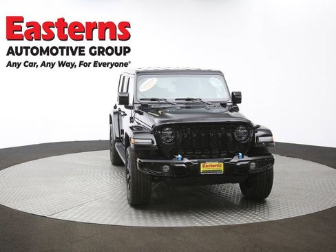 Used 2021 Jeep Wrangler Unlimited Sahara image 52