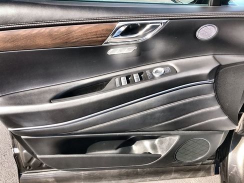 Used 2024 Genesis GV80 2.5T image 13