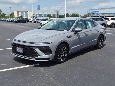 Used 2025 Hyundai Sonata SEL FWD image 7