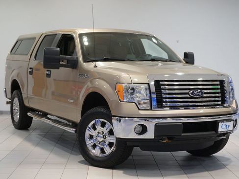 Used 2012 Ford F150 XLT w/ XLT Chrome Pkg image 2