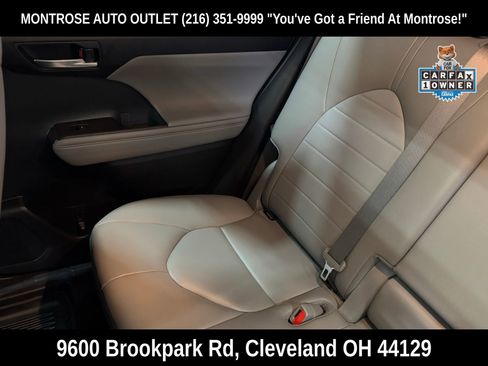 Used 2023 Toyota Highlander XLE image 31