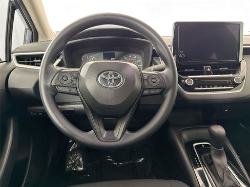 Certified 2025 Toyota Corolla LE FWD image 27