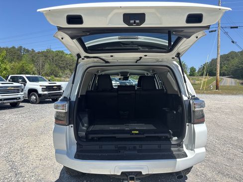 Used 2024 Toyota 4Runner SR5 image 25
