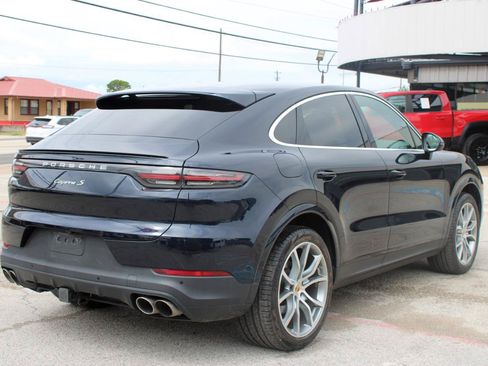 Used 2020 Porsche Cayenne S AWD/4WD image 3