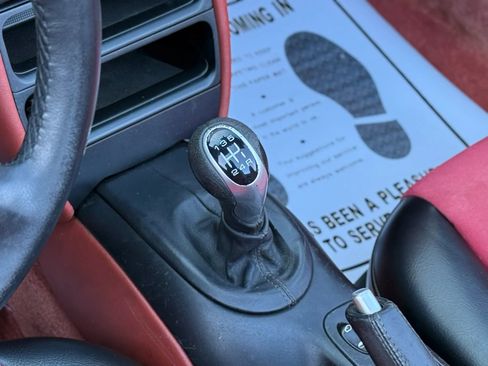 Used 2000 Porsche Boxster image 25