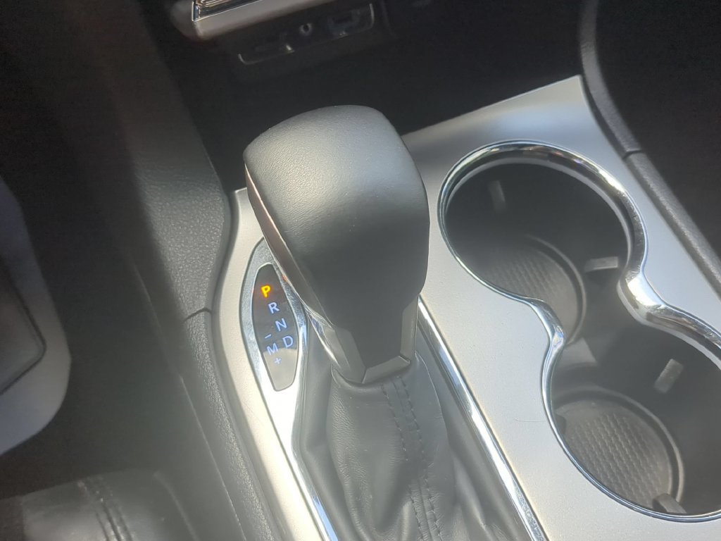 Used 2018 Jeep Grand Cherokee Altitude AWD/4WD image 23