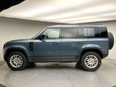 Used 2025 Land Rover Defender 110 S AWD/4WD image 2