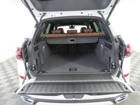 New 2026 BMW X5 xDrive40i w/ M Sport Package image 27