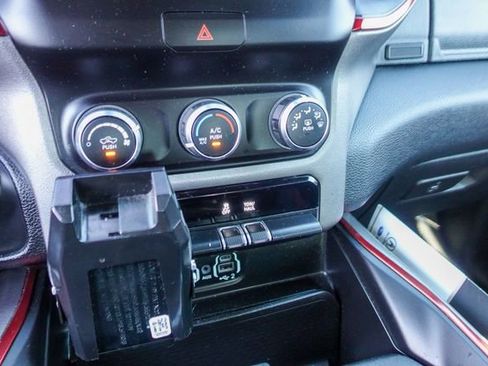 Used 2020 RAM 1500 Rebel image 23