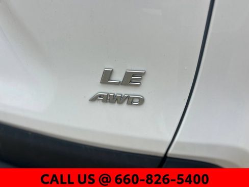 Used 2020 Toyota RAV4 LE w/ All Weather Liner Package AWD/4WD image 9