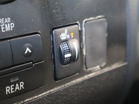 Used 2020 Toyota Sequoia Limited image 39