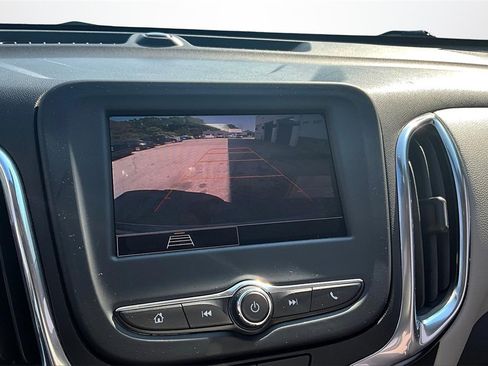 Used 2023 Chevrolet Equinox LT image 14