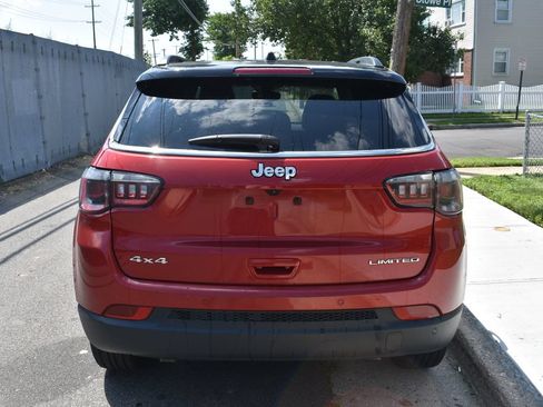 Used 2025 Jeep Compass Limited AWD/4WD image 6