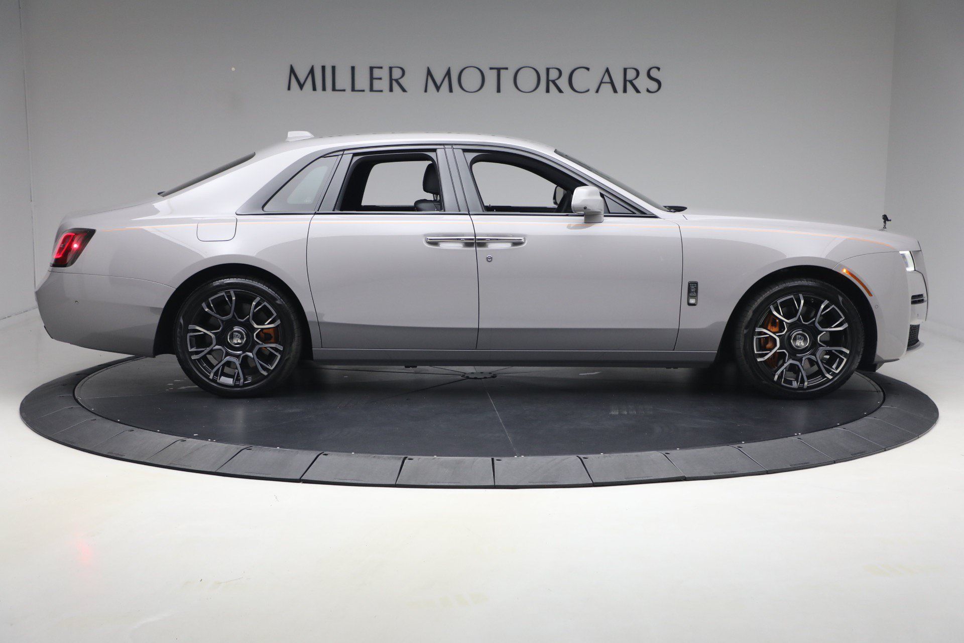 Certified 2023 Rolls-Royce Ghost Black Badge AWD/4WD image 3