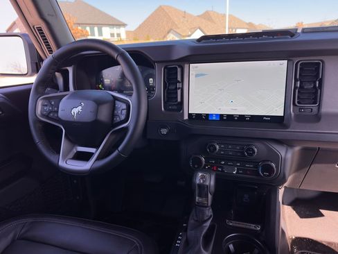 New 2025 Ford Bronco Badlands image 51