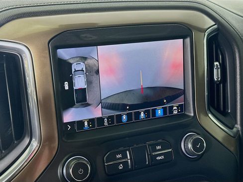 Used 2020 Chevrolet Silverado 3500 High Country w/ Technology Package image 10