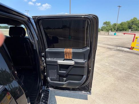 Used 2018 Ford F150 Lariat w/ Equipment Group 502A Luxury AWD/4WD image 38