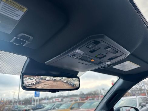 Used 2025 Toyota Tacoma TRD Sport image 29