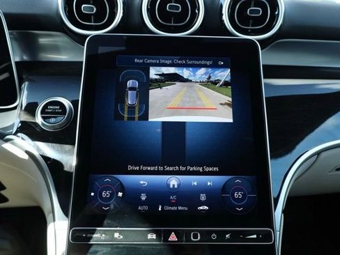 Certified 2025 Mercedes-Benz GLC 300 image 30