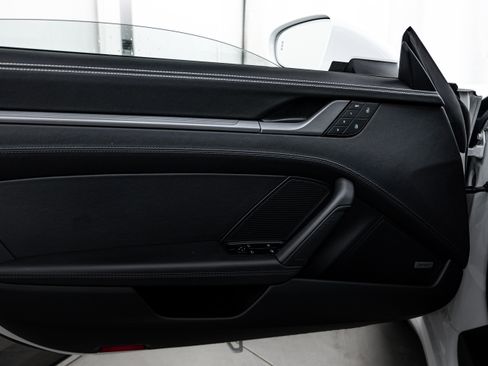 Certified 2022 Porsche 911 Carrera S image 17