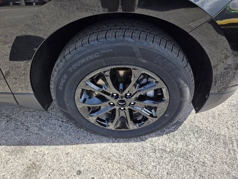 Used 2021 Chevrolet Equinox LS w/ LS Convenience Package FWD image 17