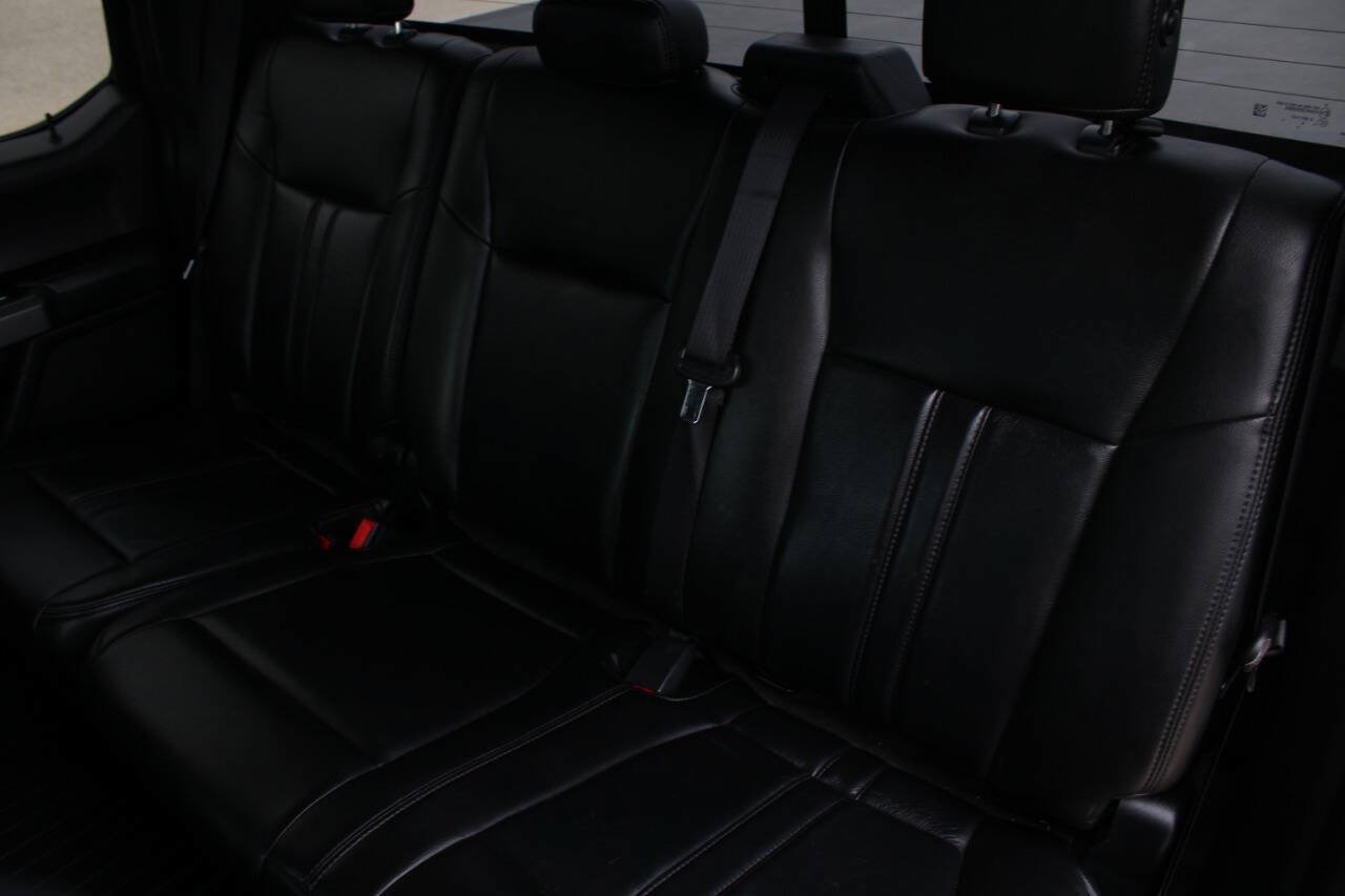 Used 2018 Ford F150 XLT w/ Equipment Group 302A Luxury AWD/4WD image 17