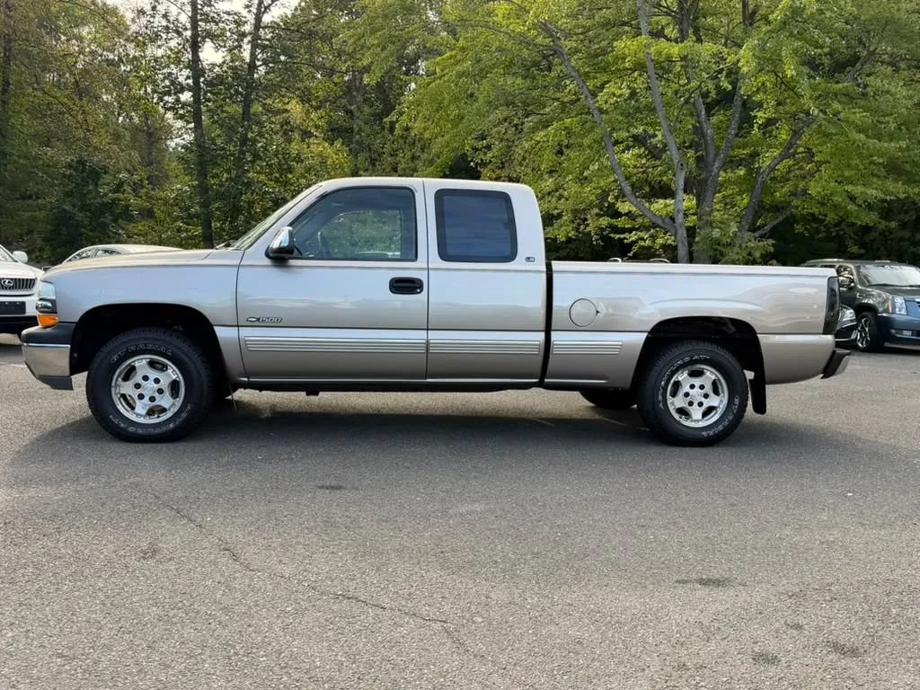 Used 1999 Chevrolet Silverado 1500 LS AWD/4WD image 2