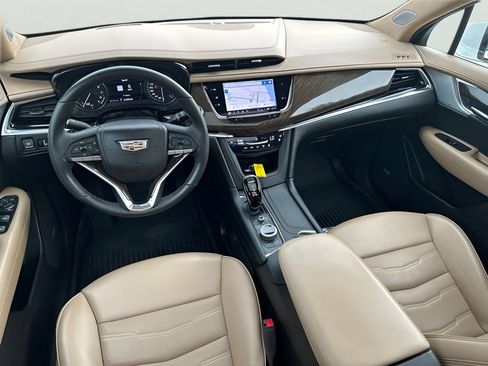 Used 2024 Cadillac XT6 Premium Luxury w/ Platinum Package AWD/4WD image 9