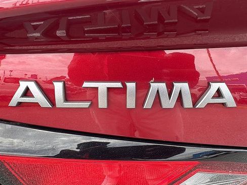 Used 2023 Nissan Altima 2.5 SR w/ SR Premium Package FWD image 12