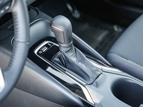 Used 2026 Toyota Corolla SE FWD image 19